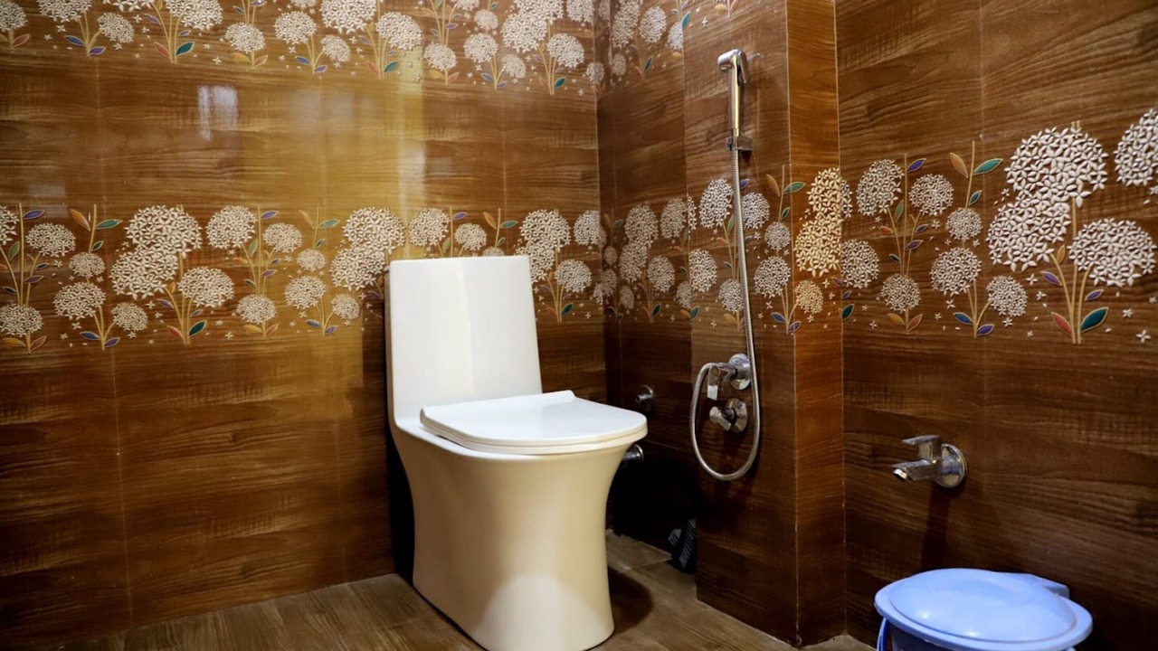 Photo of Bathroom in Rewalsar