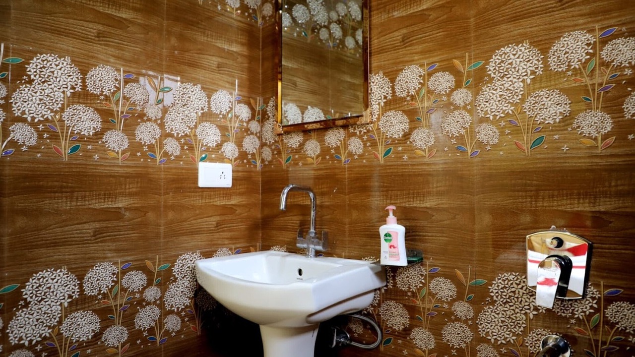 Photo of Bathroom in Rewalsar