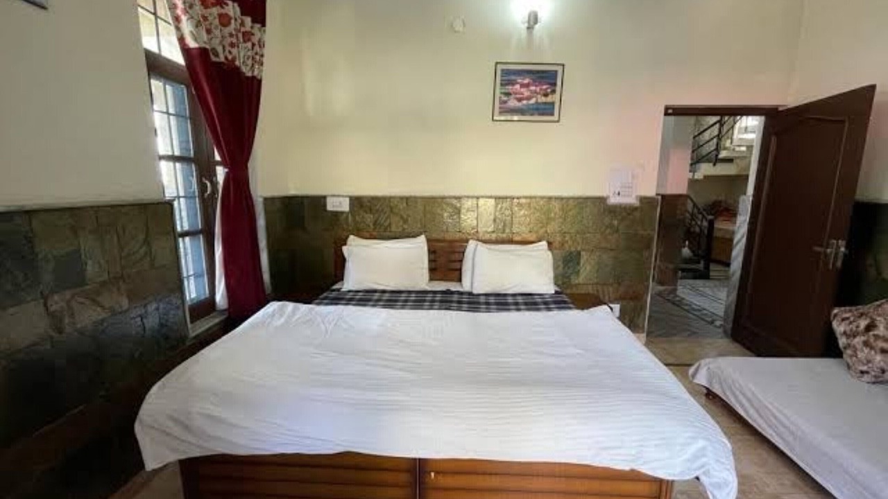 Photo of Bedroom in Fatehpur