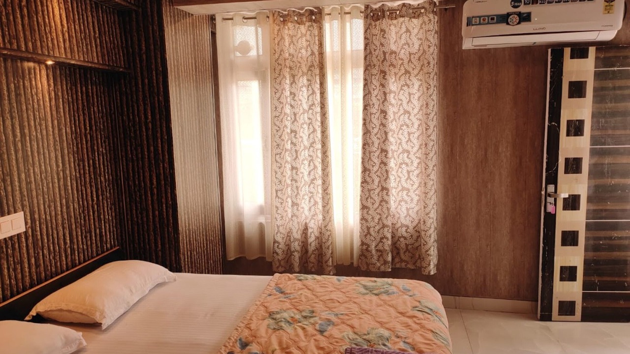 Photo of Bedroom in Mandi
