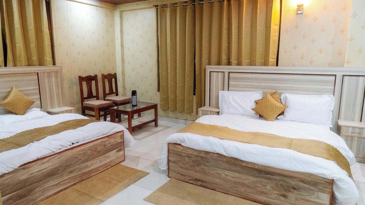 Photo of Bedroom in Badrinath
