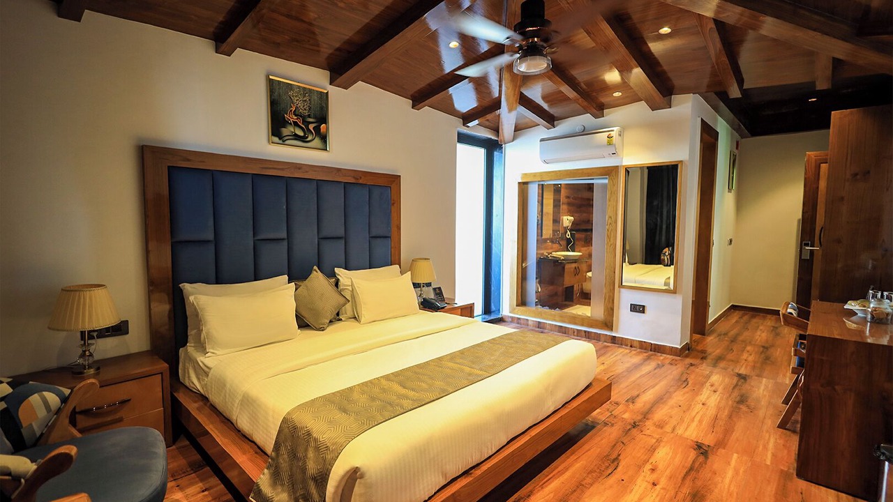 Photo of Bedroom in Lansdowne