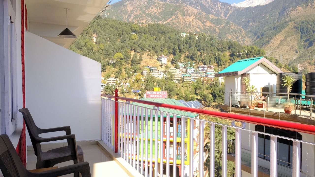 Photo of Patio Balcony in McLeod Ganj