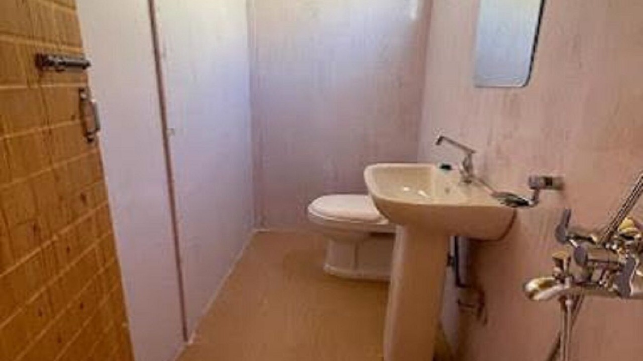 Photo of Bathroom in Karzok