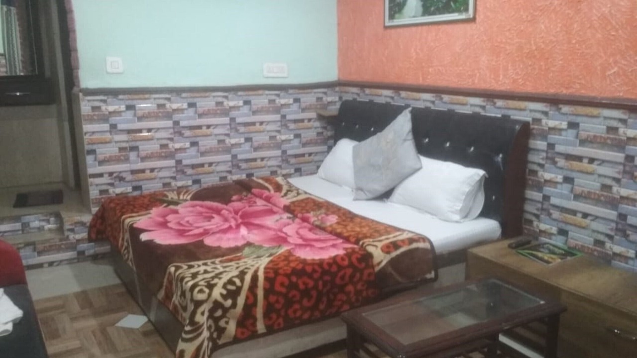 Photo of Bedroom in Mandi