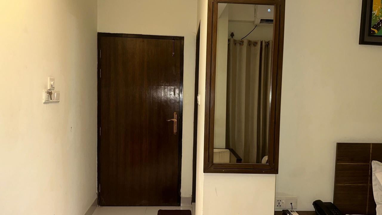 Photo of Bedroom in Dhaka