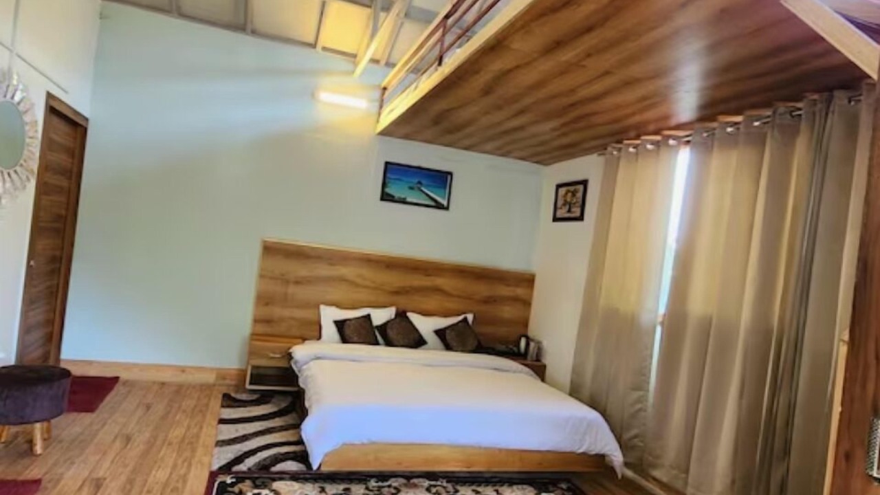 Photo of Bedroom in Naina Range