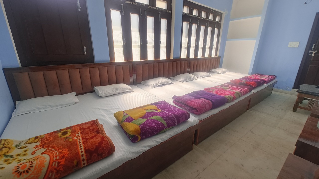 Photo of Bedroom in Chamoli