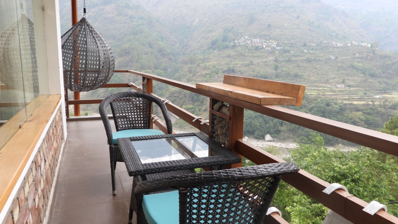 Photo of Patio Balcony in Ukhimath