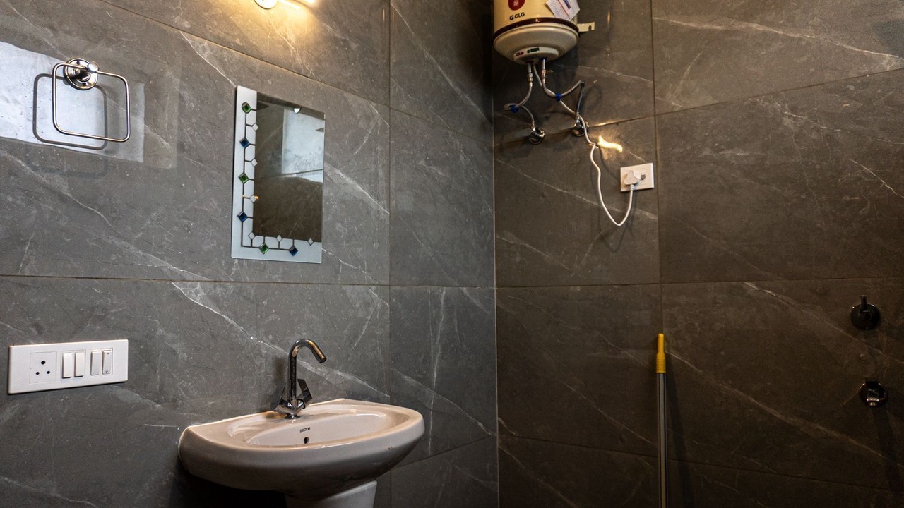 Photo of Bathroom in Bhagsu Nag