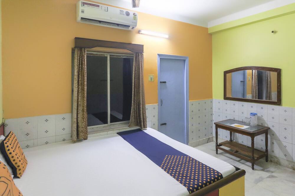 Photo of Bedroom in Tarapith