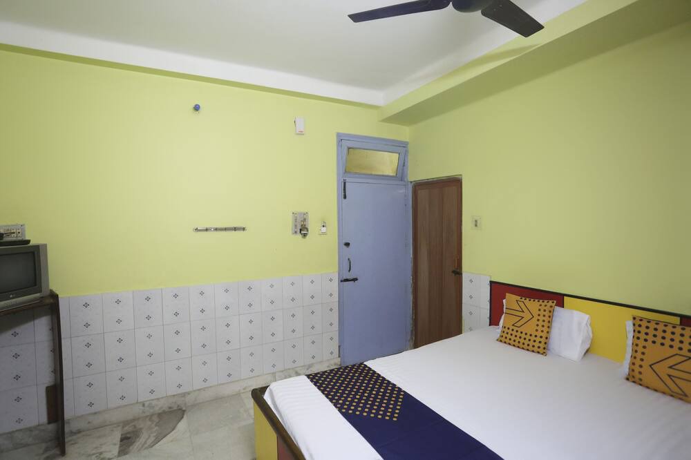 Photo of Bedroom in Tarapith