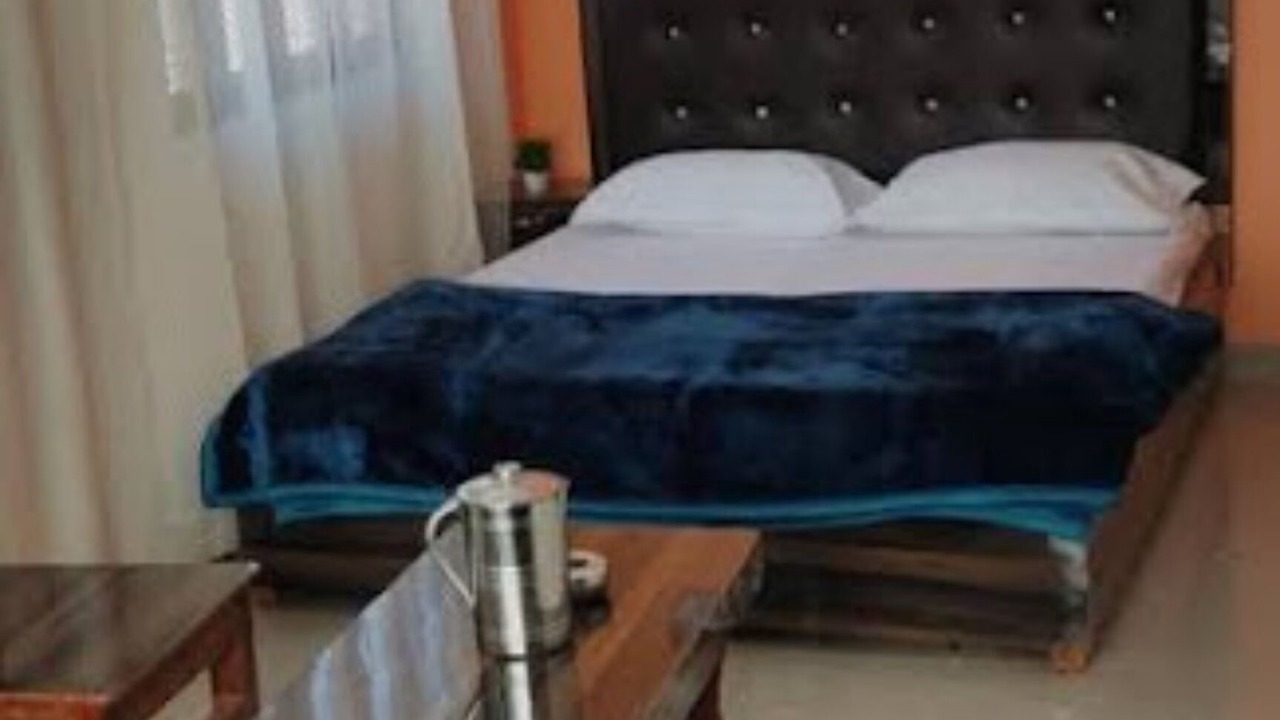 Photo of Bedroom in Uttarkashi