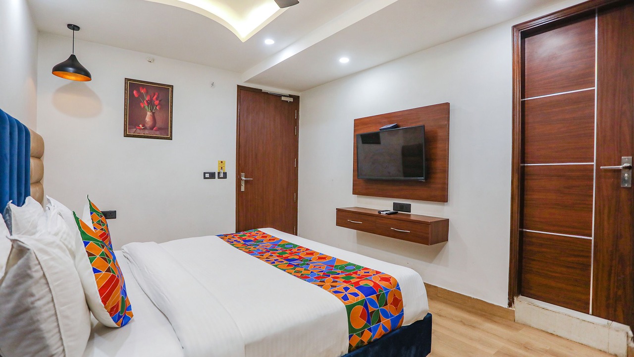 Photo of Bedroom in Kalkaji