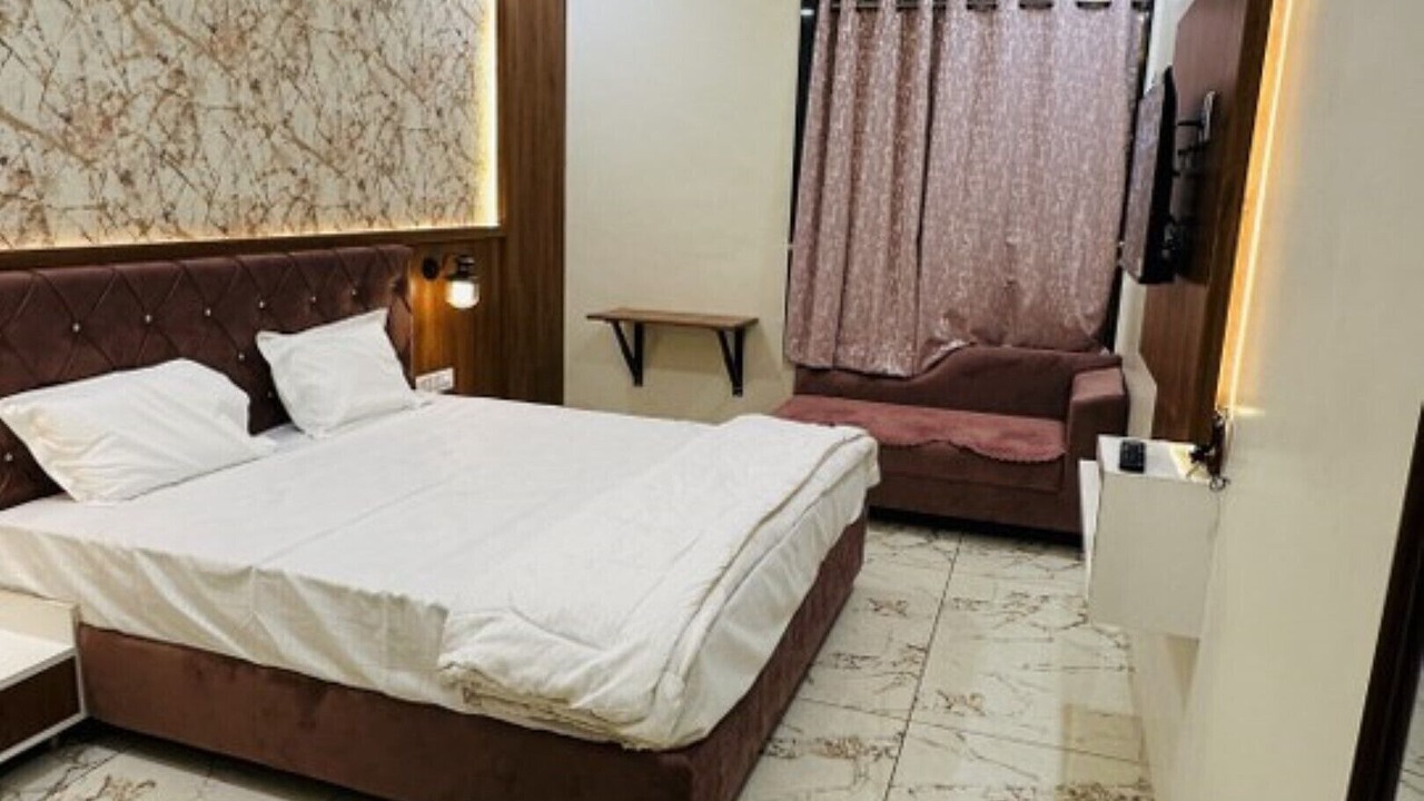 Photo of Bedroom in Maheshwar