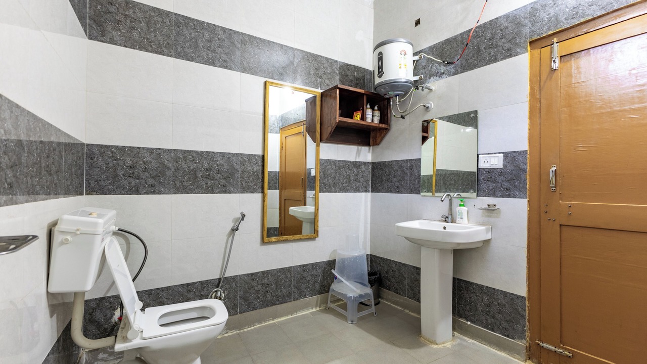 Photo of Bathroom in Sona Nadi Range