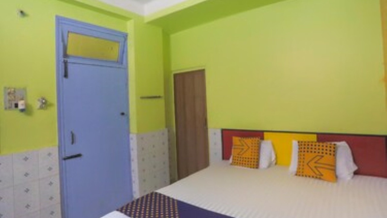 Photo of Bedroom in Tarapith
