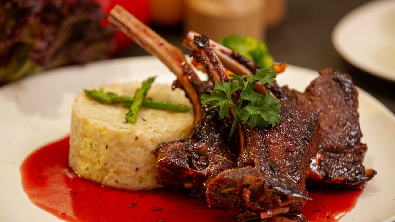 Photo of Others in Sualkuchi