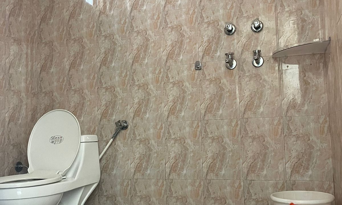 Photo of Bathroom in Bhagsu Nag