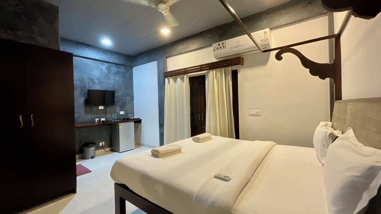 Photo of Bedroom in Morjim