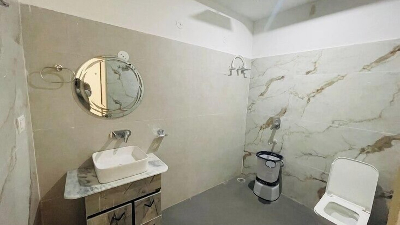 Photo of Bathroom in Dhaliara