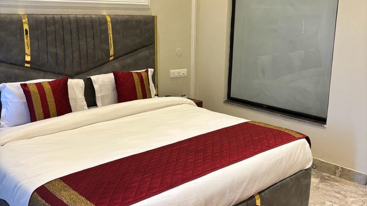 Photo of Bedroom in Sultanpur