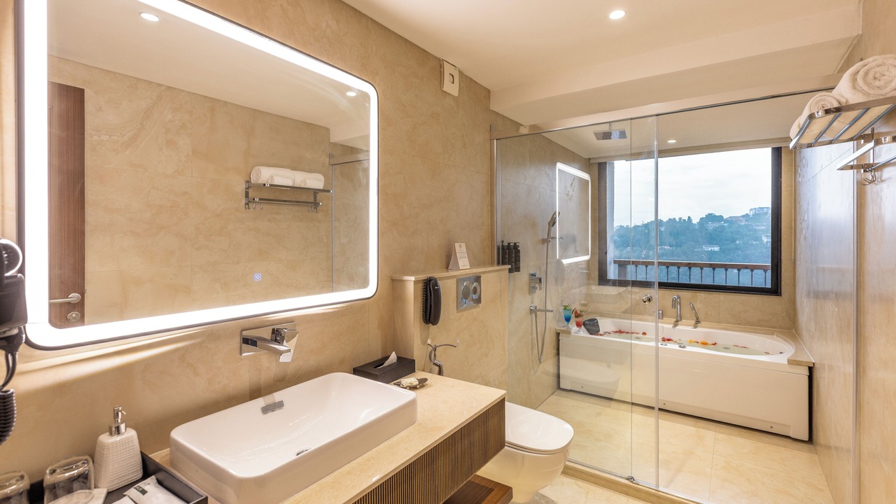 Photo of Bathroom in The Mall Road