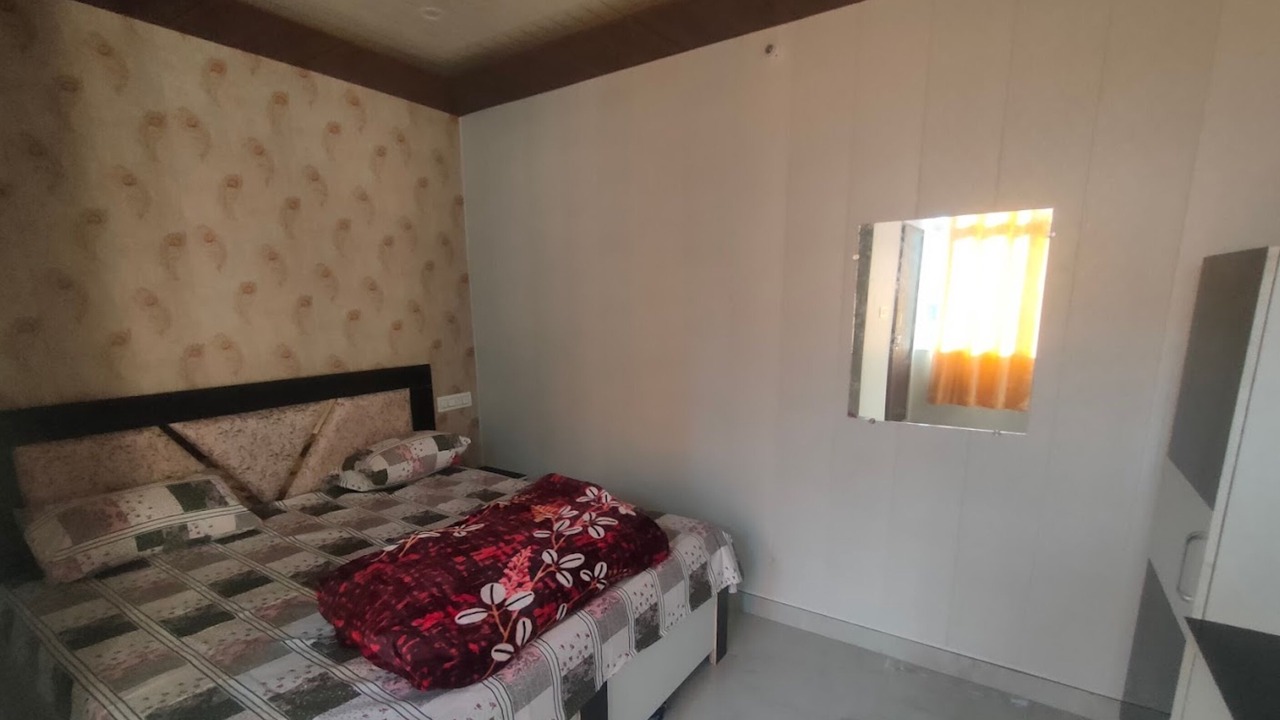 Photo of Bedroom in Chamoli
