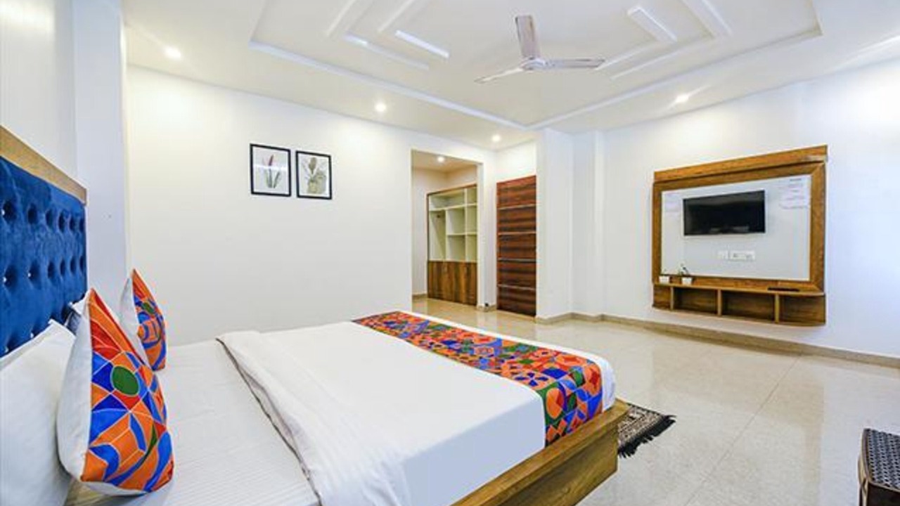 Photo of Bedroom in Dharampur