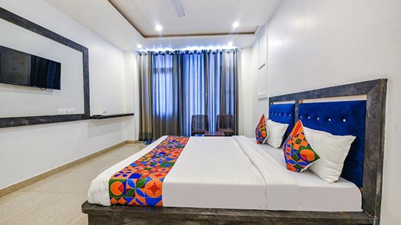 Photo of Bedroom in Dharampur