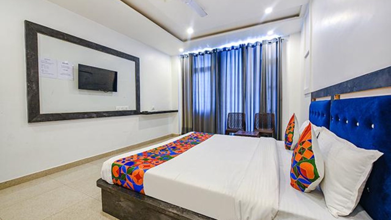 Photo of Bedroom in Dharampur