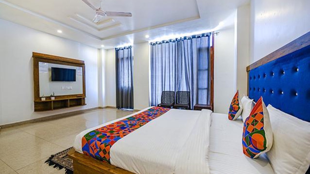 Photo of Bedroom in Dharampur
