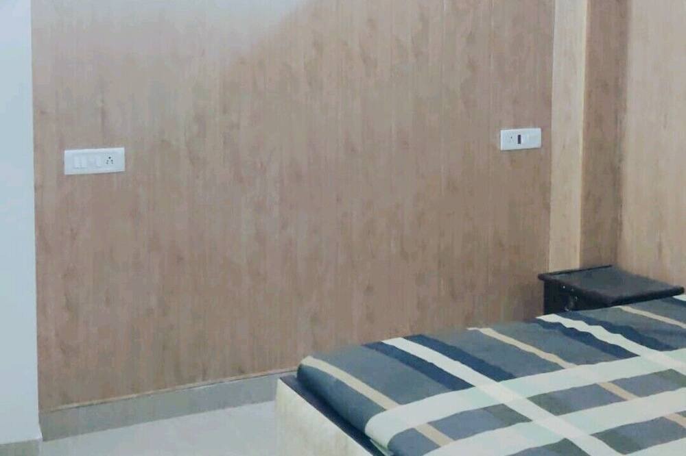 Photo of Bedroom in Kumarhatti