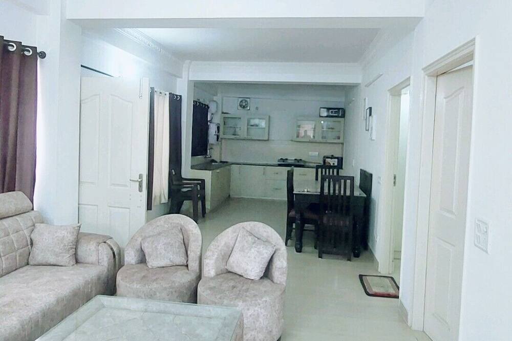 Photo of Livingroom in Kumarhatti