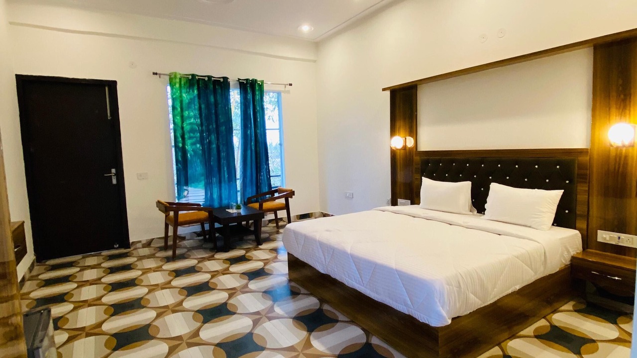Photo of Bedroom in Ramnagar