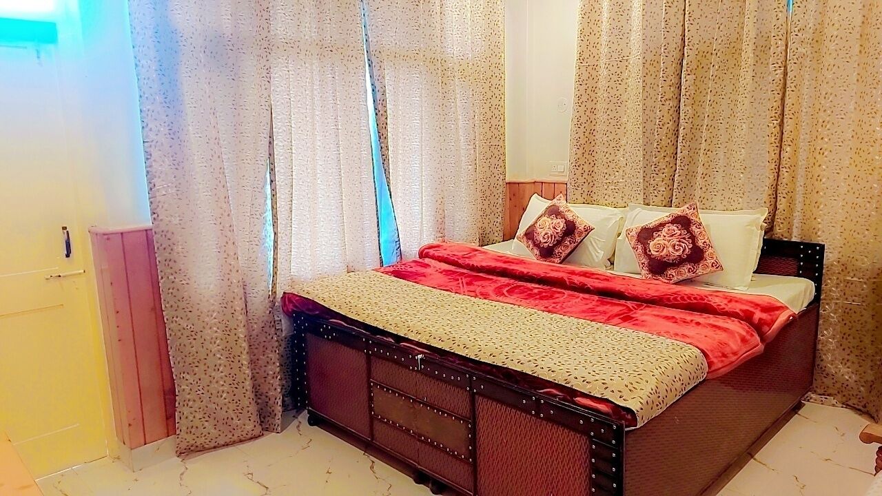 Photo of Bedroom in Aleo