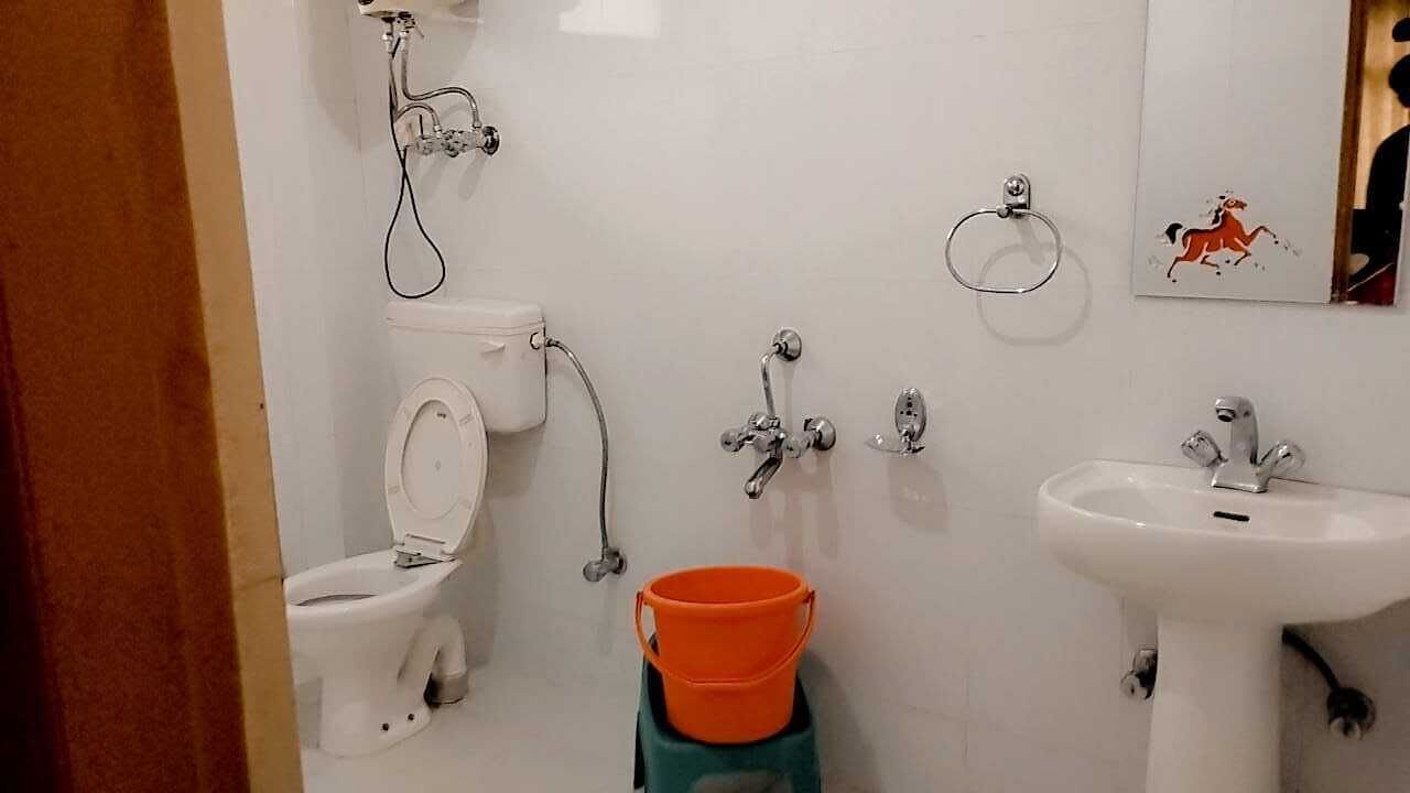 Photo of Bathroom in Aleo