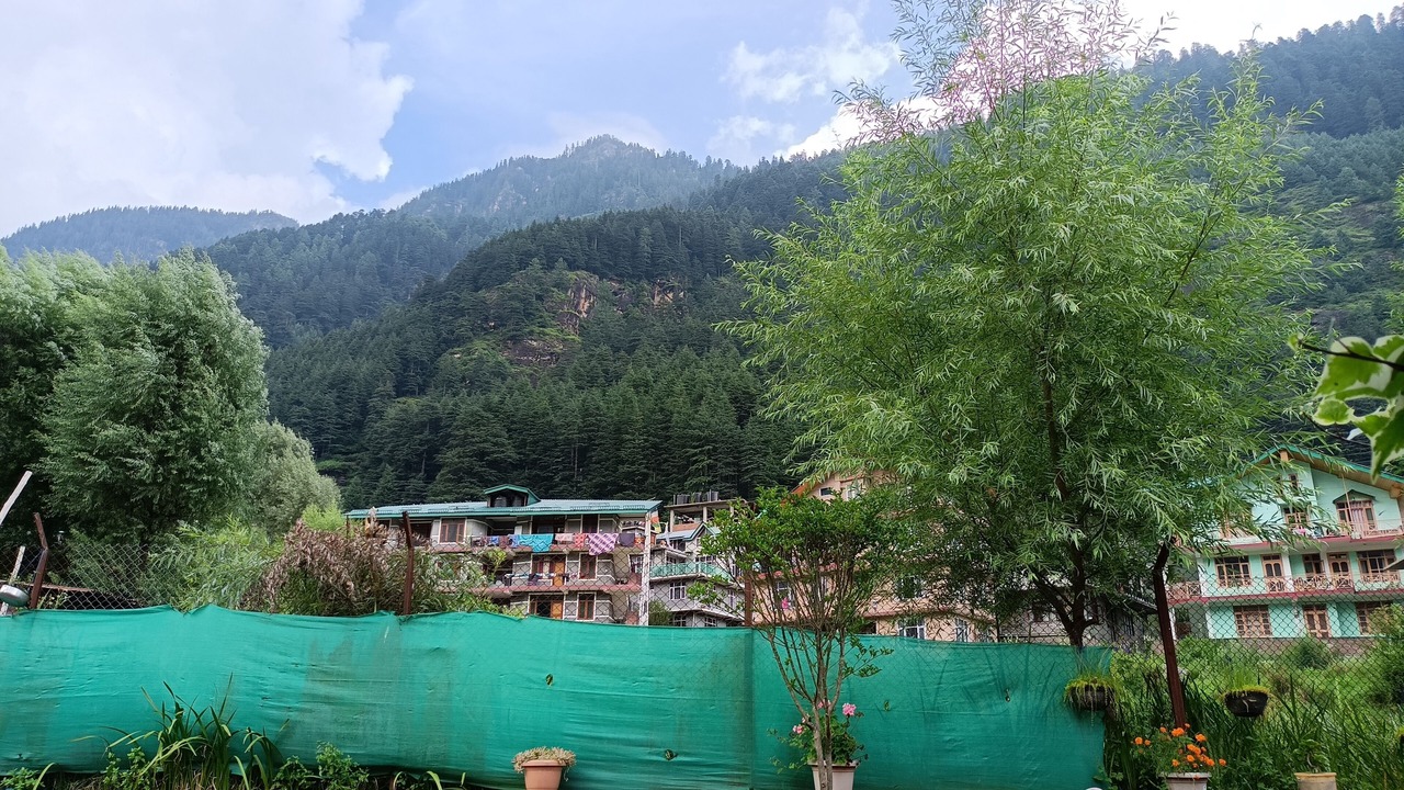 Photo of Outdoor in Aleo