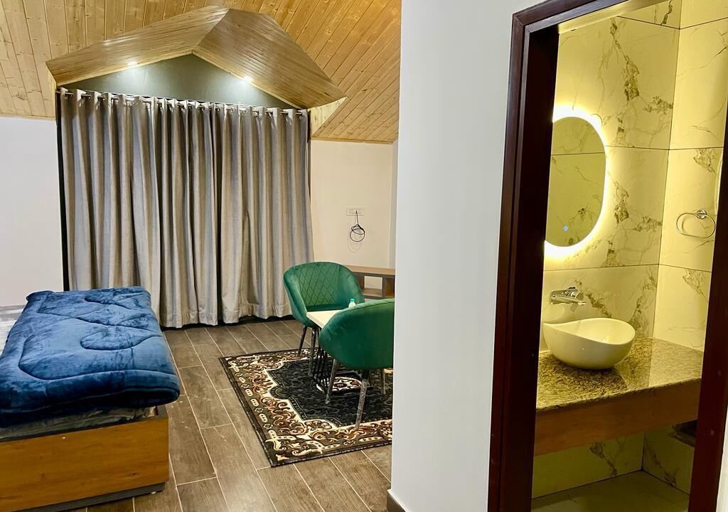 Photo of Bedroom in Manali