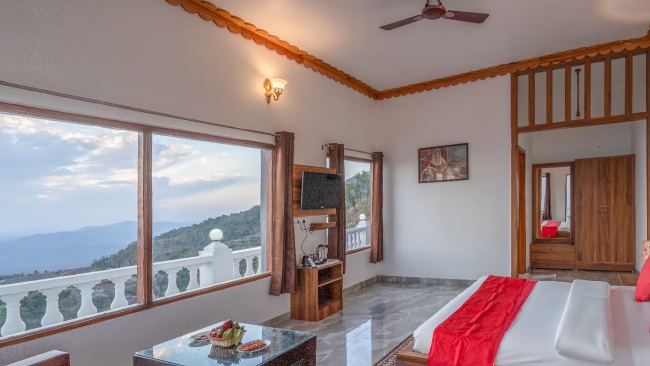 Photo of Bedroom in Jakh
