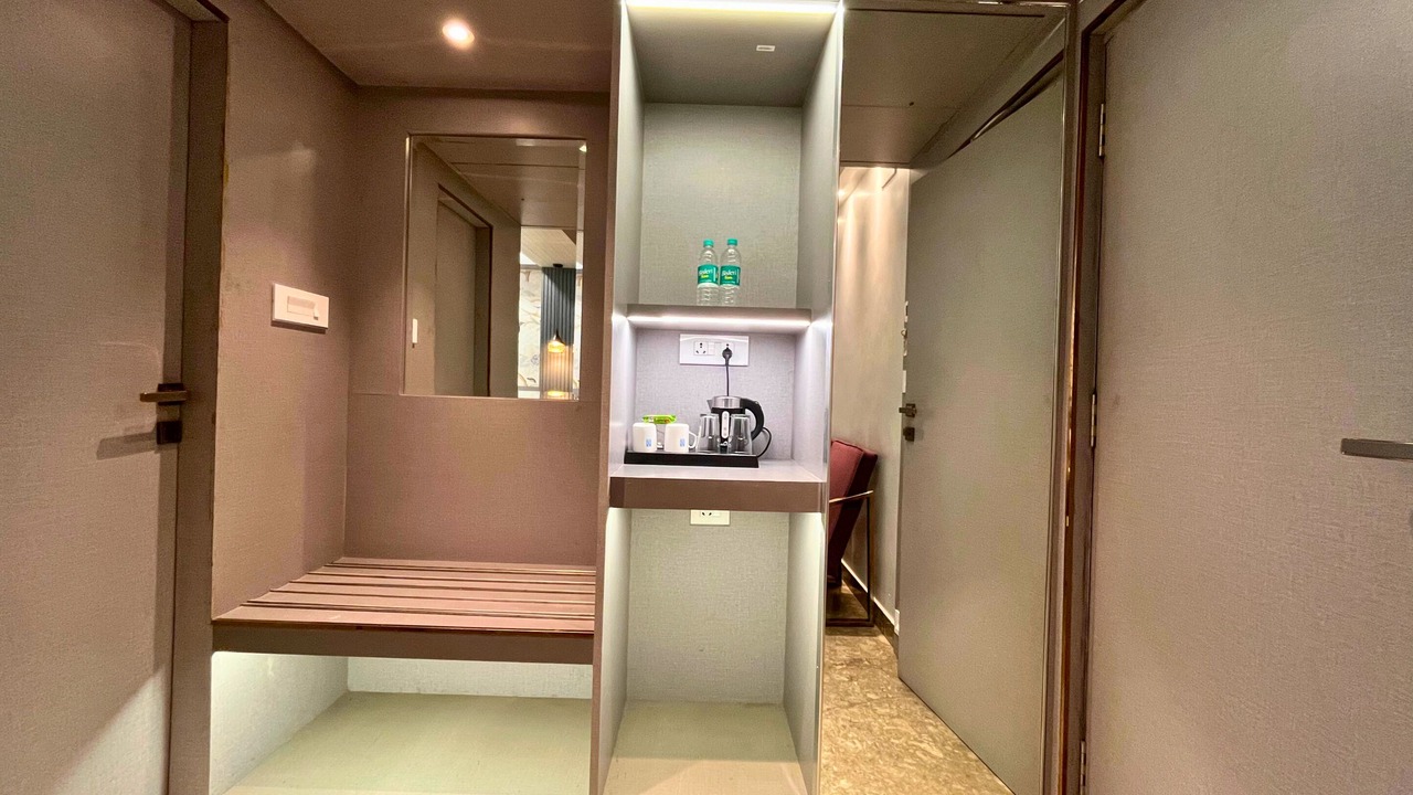 Photo of Bedroom in Malda
