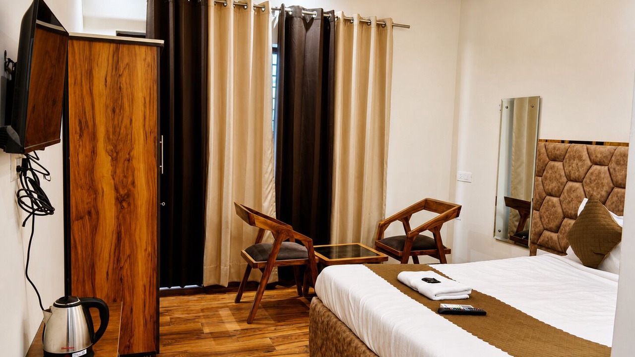 Photo of Bedroom in Zirakpur