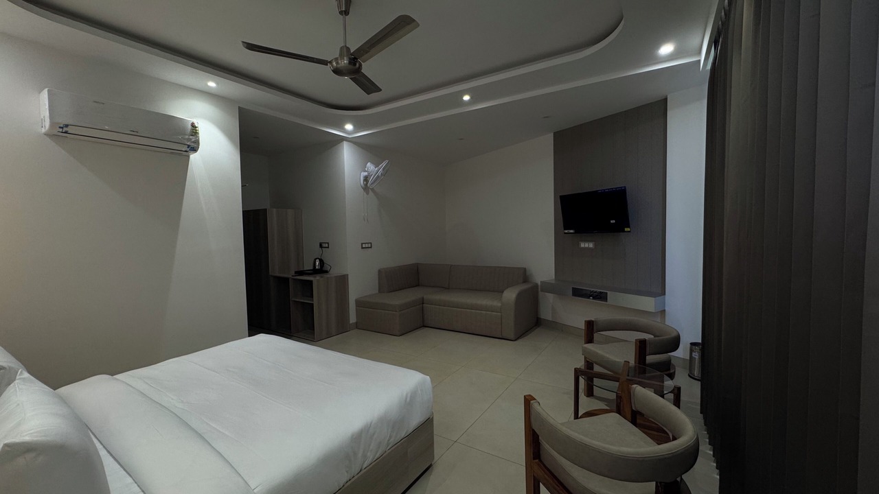 Photo of Bedroom in Kotdwara
