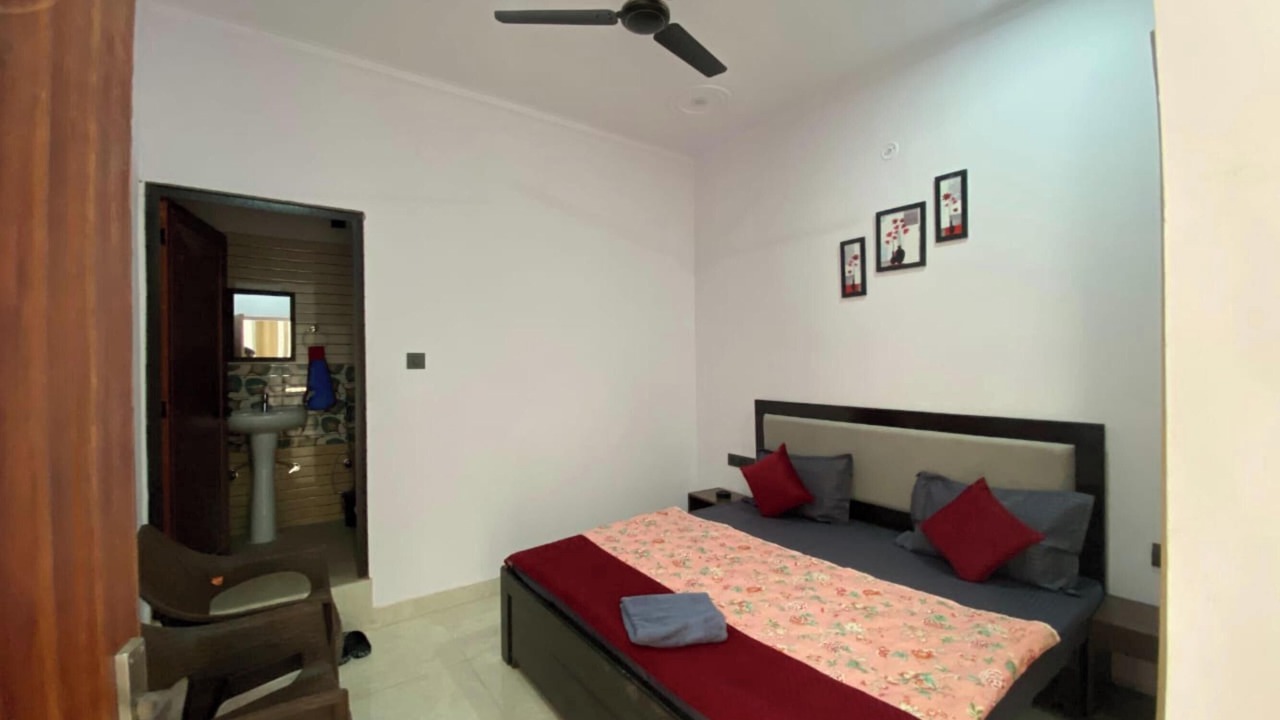 Photo of Bedroom in Bhimtal