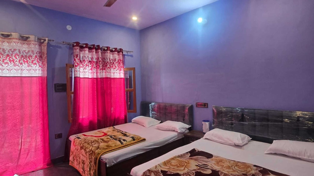 Photo of Bedroom in Chamoli