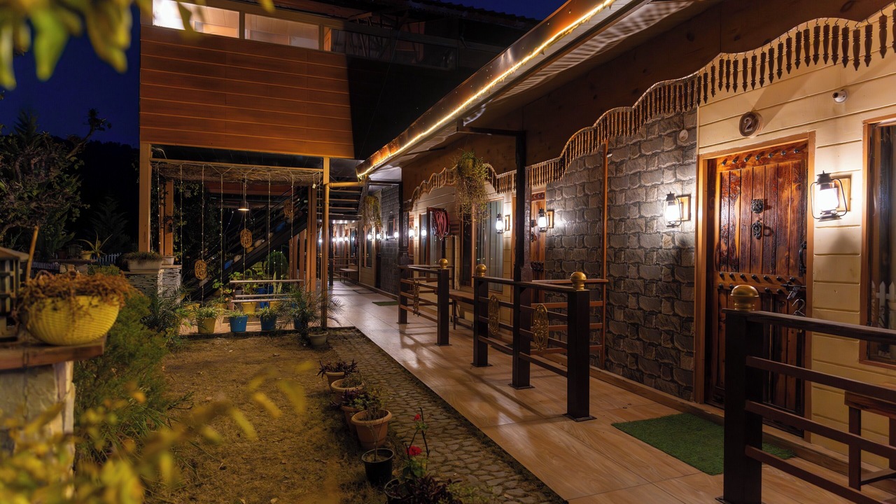 Photo of Patio Balcony in Chakrata