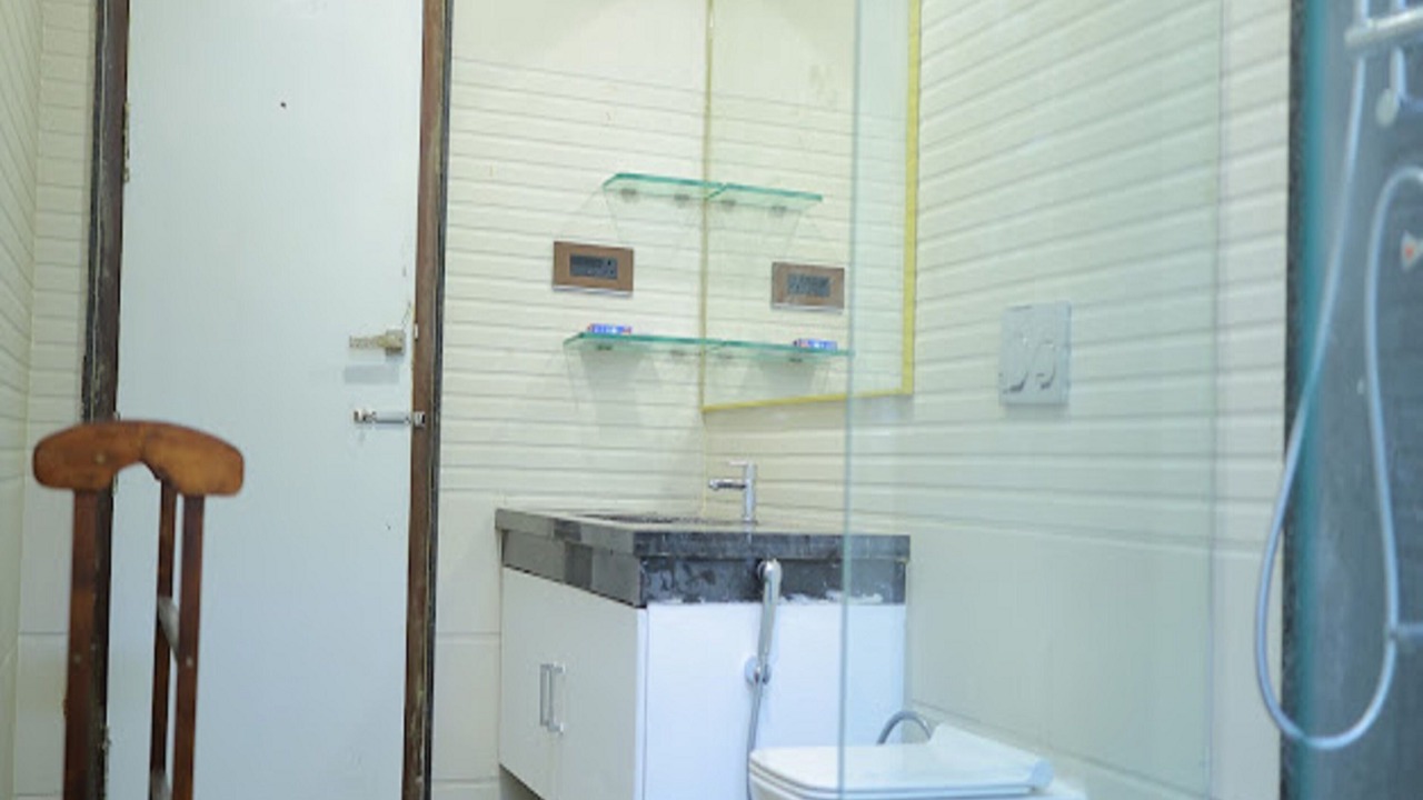 Photo of Bathroom in Radhapuram