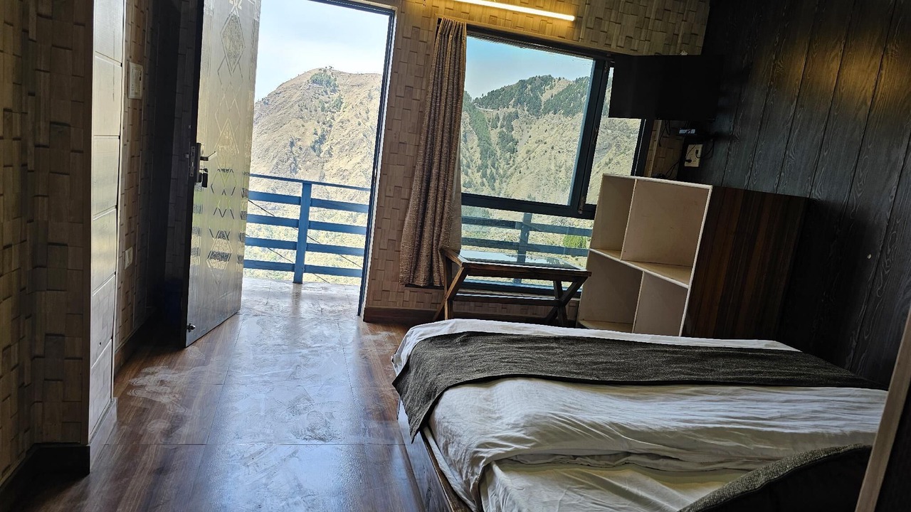 Photo of Bedroom in Suwakholi
