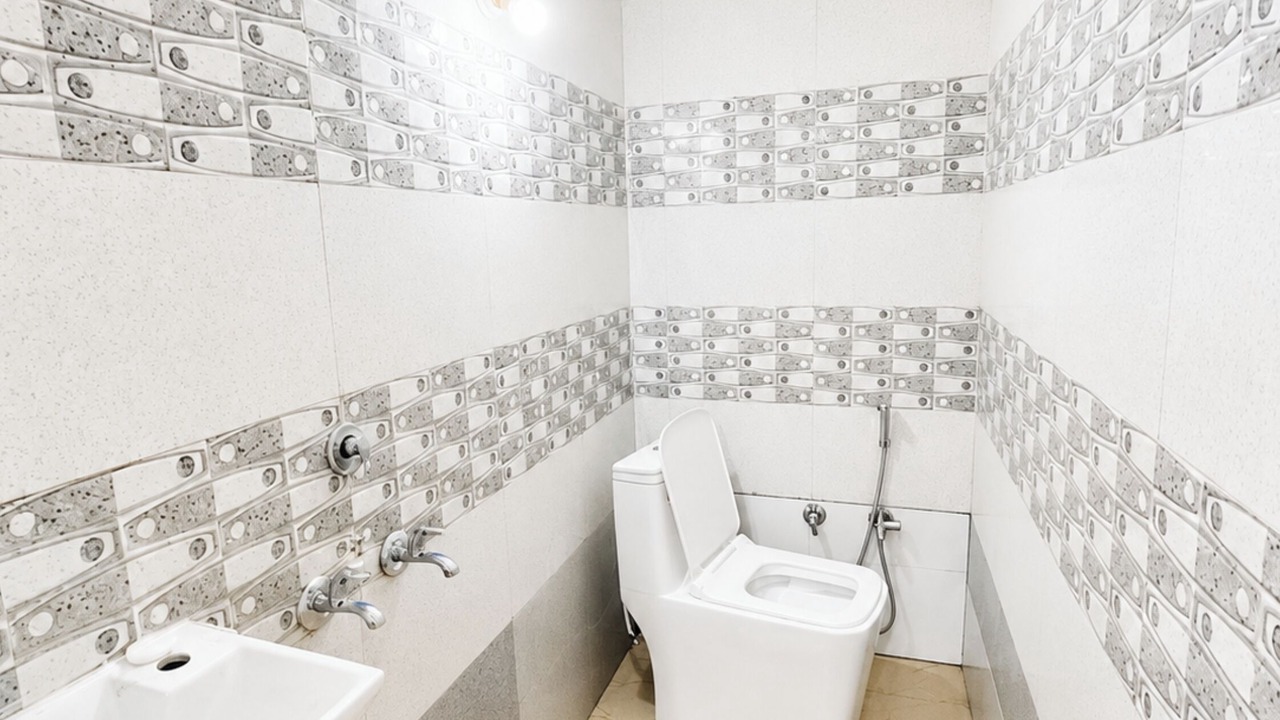 Photo of Bathroom in Haridwar