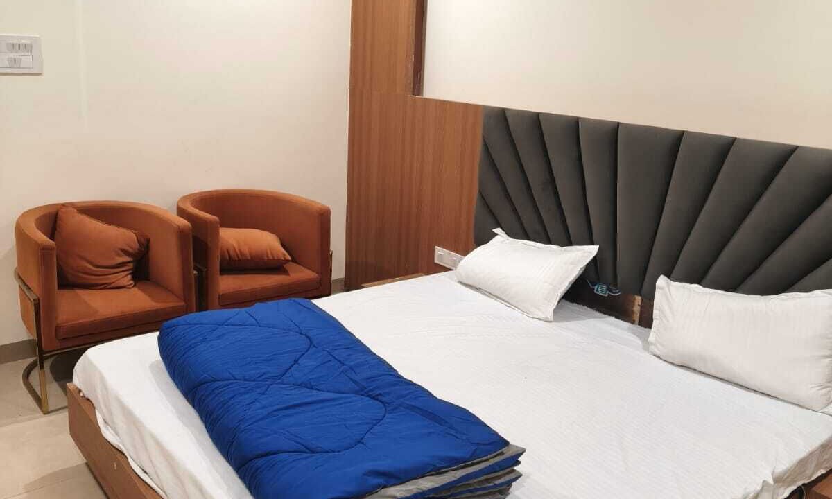 Photo of Bedroom in Barnagar